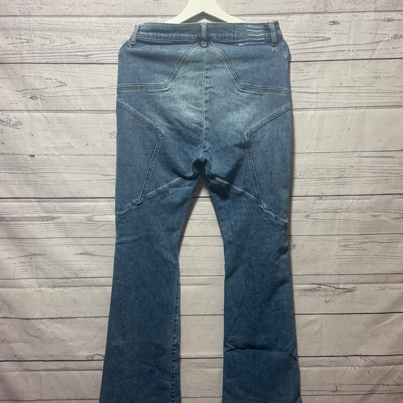 Revice Venus Flare jeans - Picture 7 of 8